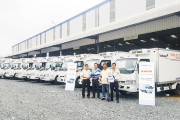 Chi nhánh Thaco Thủ Đức bàn giao lô 10 xe đông lạnh Thaco Frontier K165 cho khách hàng